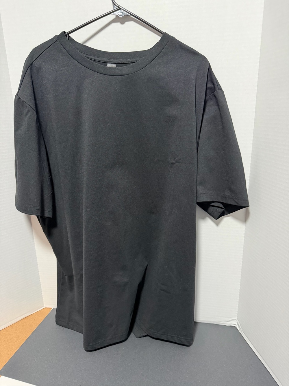 Black Short Sleeve Crewneck Tee
